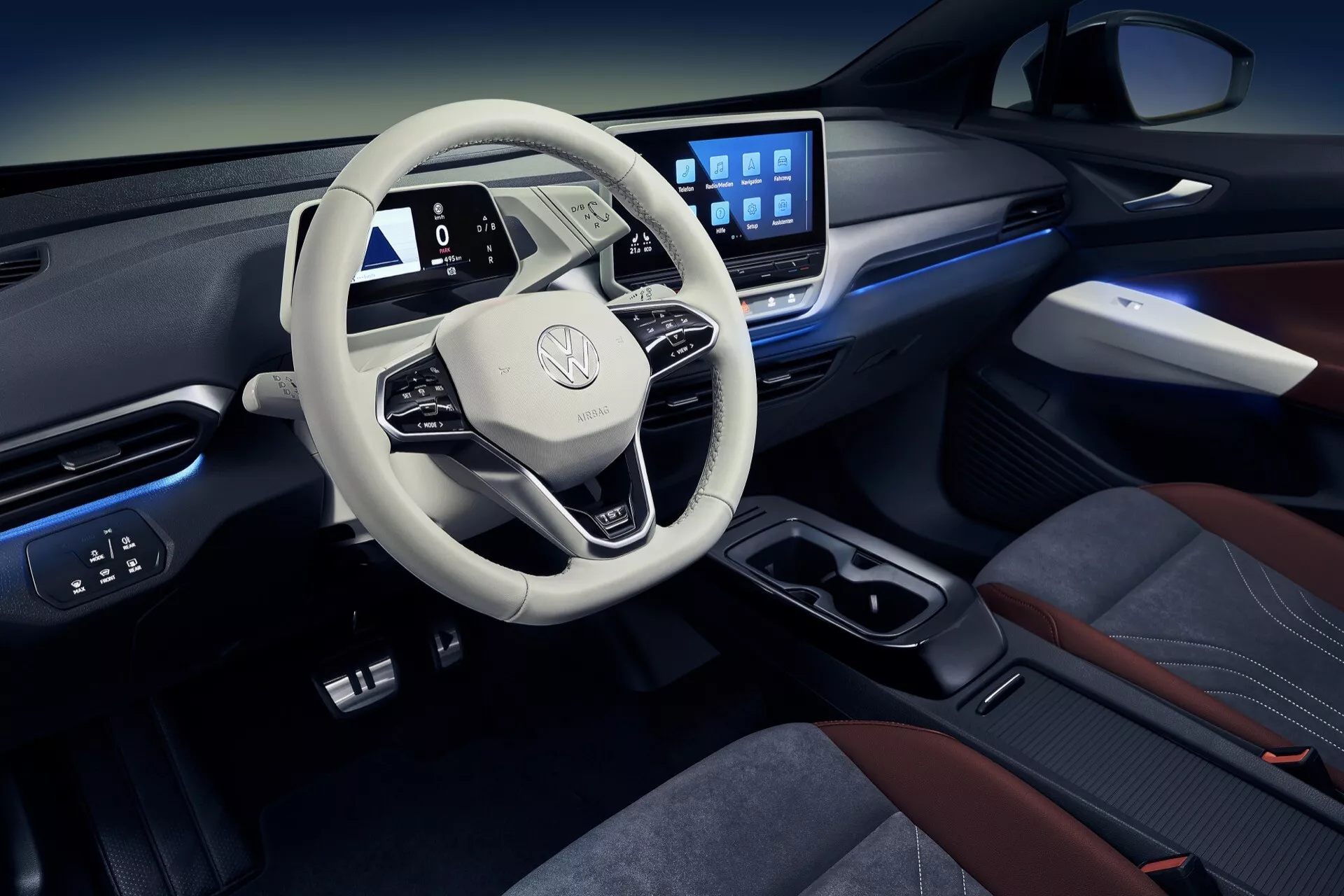 2020 VW ID.4 1:a generationens el-SUV i livlig blå färg med aerodynamisk design och moderna LED-strålkastare
